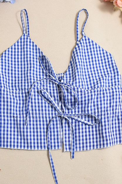 Blauwe set van crop top met open rug en veterdetail en midi kokerrok met bandage detail