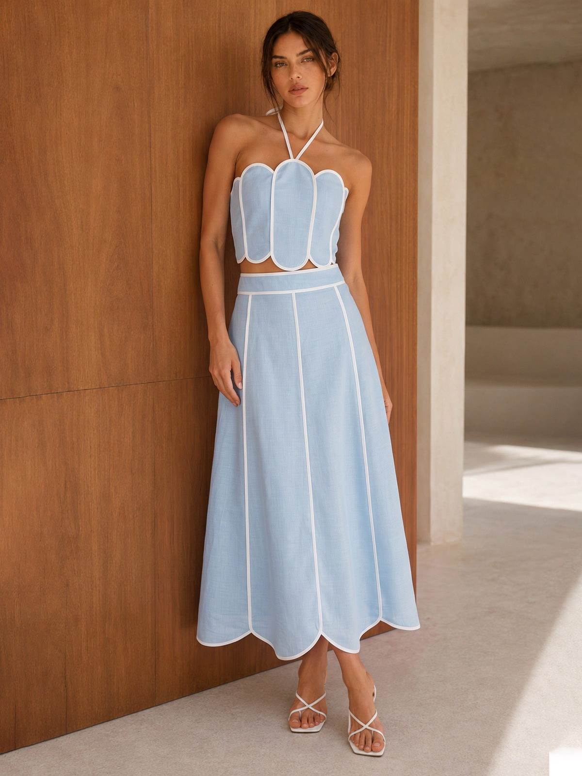 Dames halter crop top en rok set met geschulpte rand voorkant