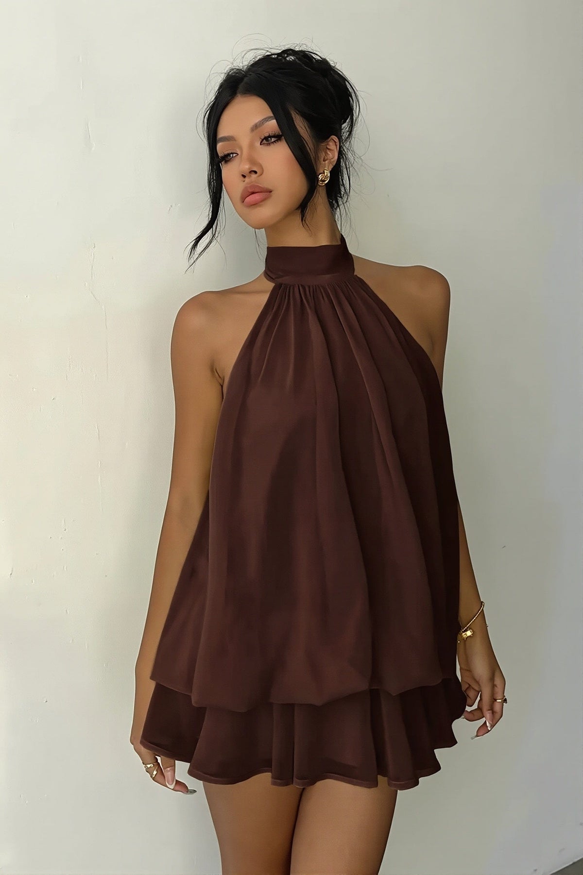 Dames Halter Mini Jurk Met Open Rug En A Lijn