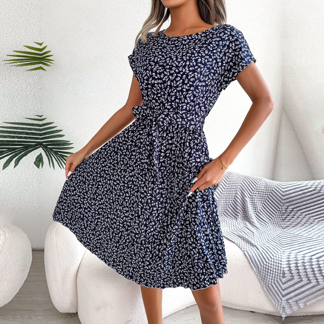 Donkerblauwe Boheemse Zomerjurk met Bloemen