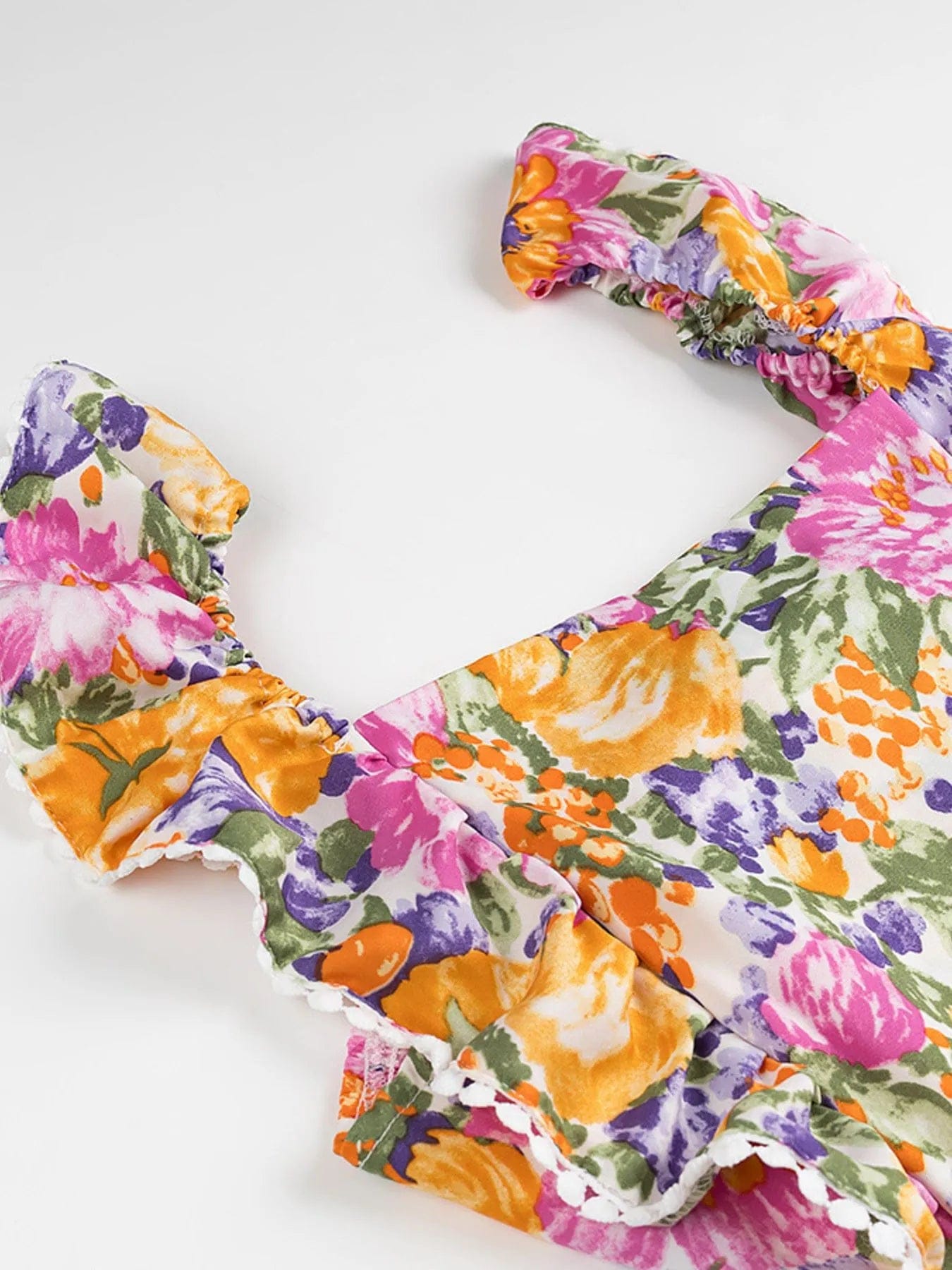 Polyester jurk met bloemenprint en gerimpelde zoom