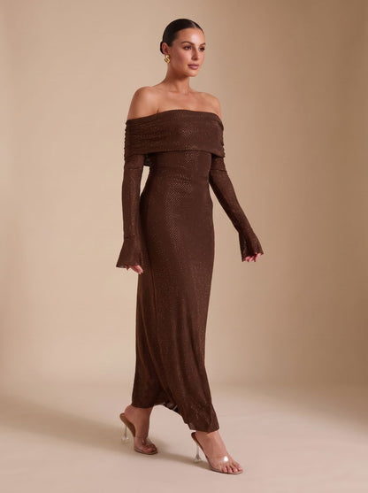 Aansluitende avondjurk met pailletten voor een glamoureuze feestlook