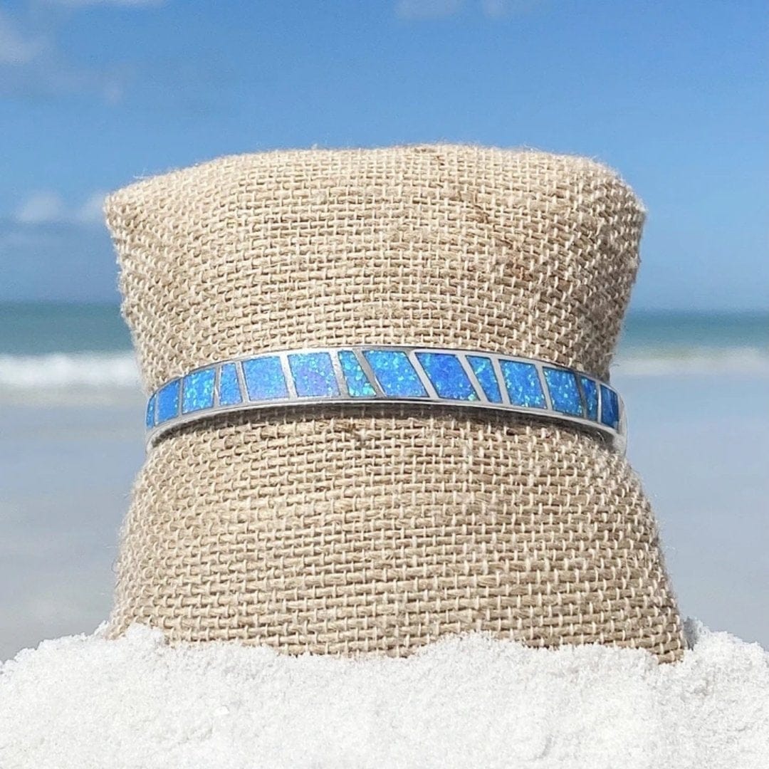 Zilveren armband met blauwe opaal voor dames